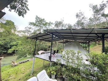 amornkeeree khao sok camping