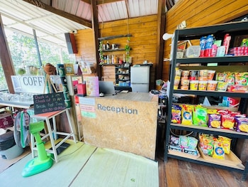 Amornkeeree Khao Sok Camping,,2 star