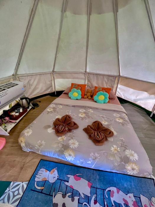 amornkeeree khao sok camping