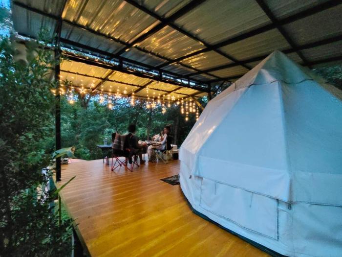 amornkeeree khao sok camping