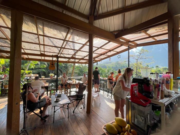 amornkeeree khao sok camping