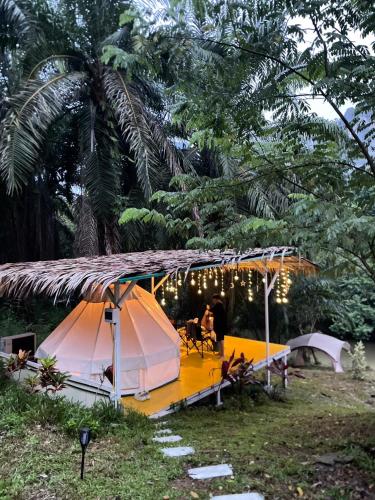 amornkeeree khao sok camping