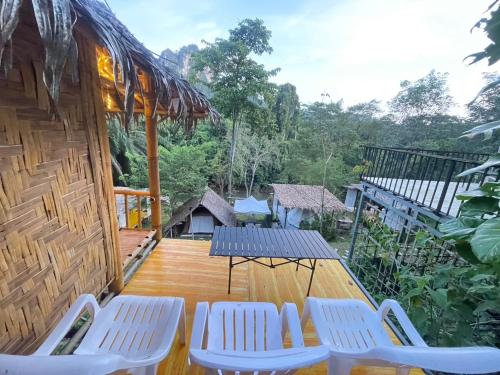 amornkeeree khao sok camping