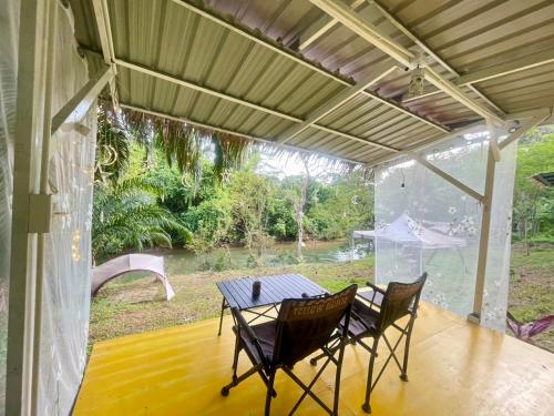 amornkeeree khao sok camping
