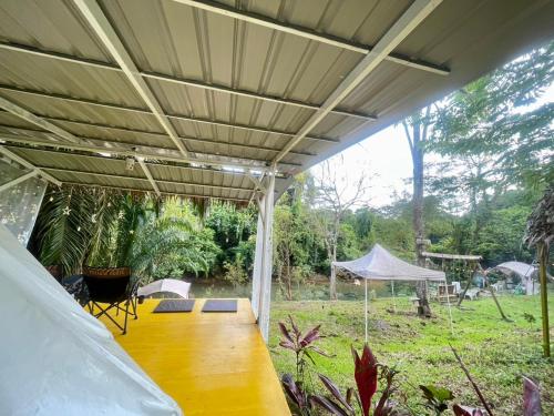 amornkeeree khao sok camping