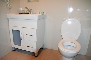 grand melanesian hotel