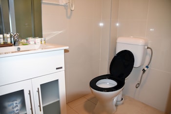 grand melanesian hotel