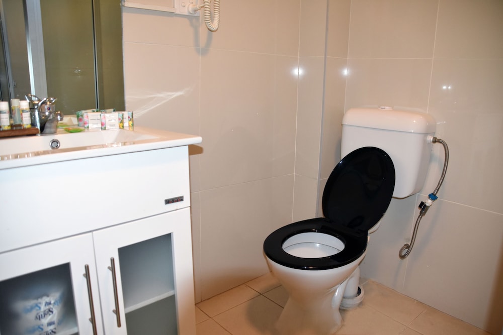 grand melanesian hotel