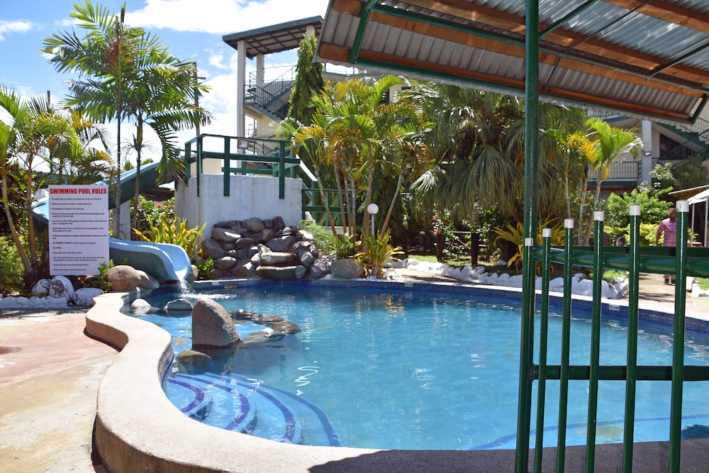 grand melanesian hotel