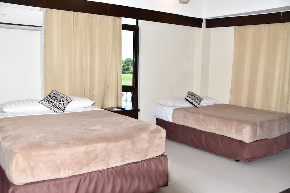 grand melanesian hotel