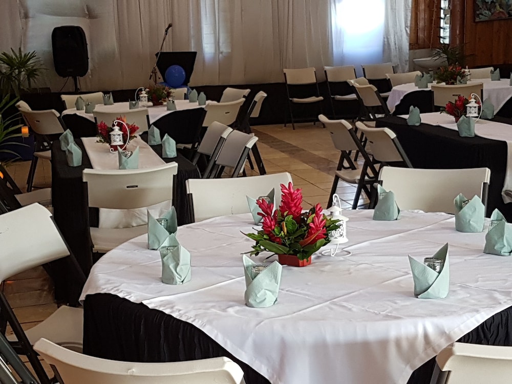 grand melanesian hotel