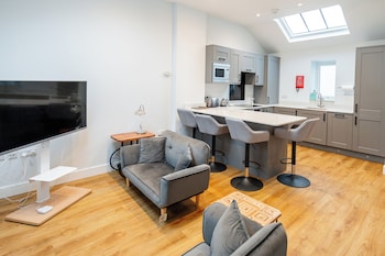 Town Center Cottage,,3 star