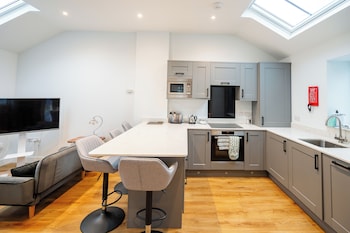 Town Center Cottage,,3 star