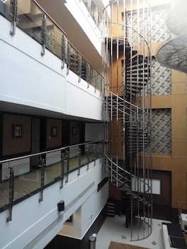 hotel pitrashish pride delhi igi airport