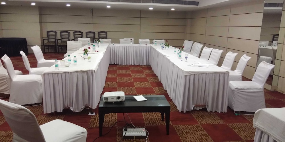 hotel pitrashish pride delhi igi airport