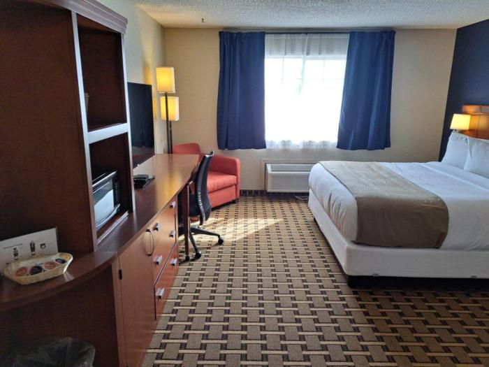 crossroads hotel