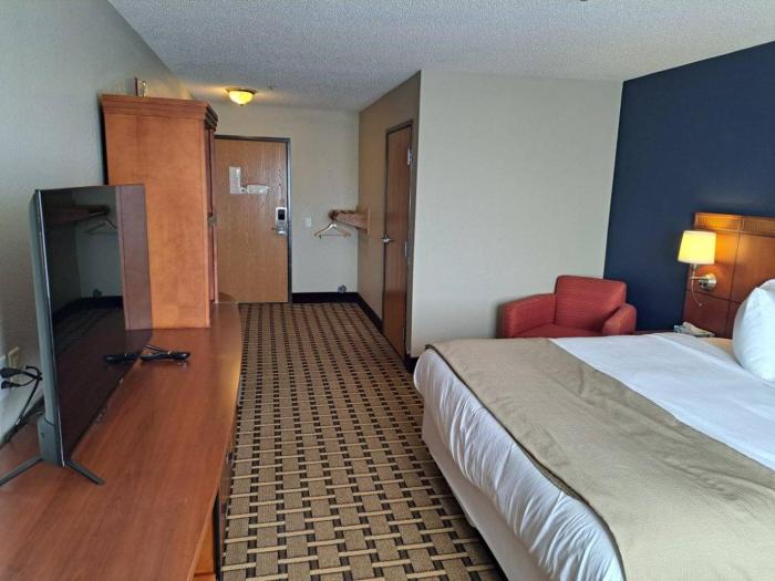 crossroads hotel