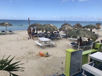 Fun Holiday Beach Resort,Negril>>Jamaica,3 star