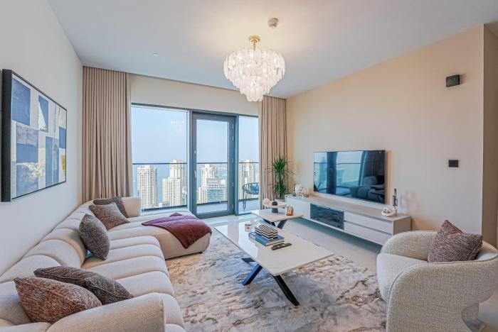 new luxe 3br vida marina great views