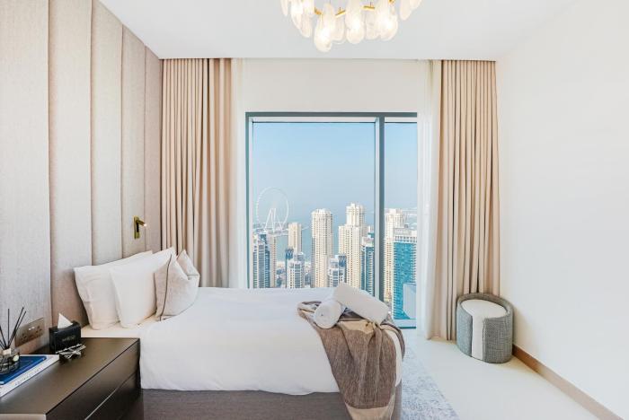 new luxe 3br vida marina great views