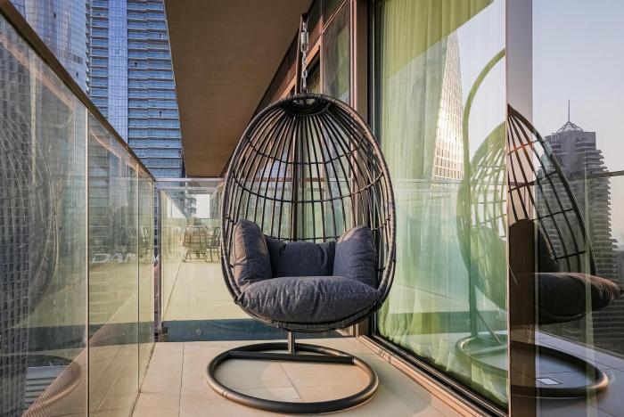 luxe living spacious 2br marina gate