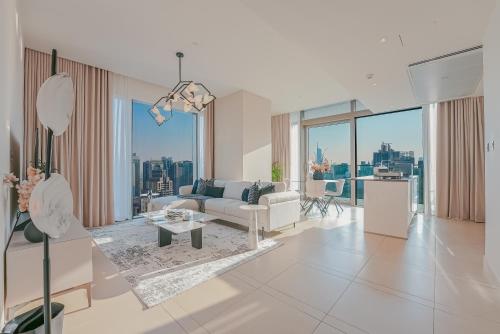 Luxe Living - Spacious 2Br - Marina Gate,,5 star