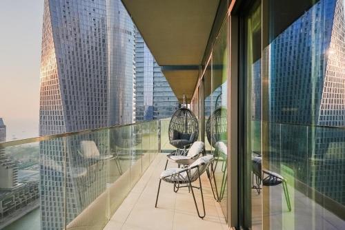 luxe living spacious 2br marina gate