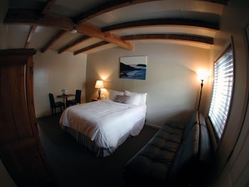 lucia lodge