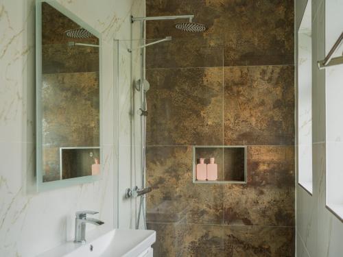 luxurious london studios