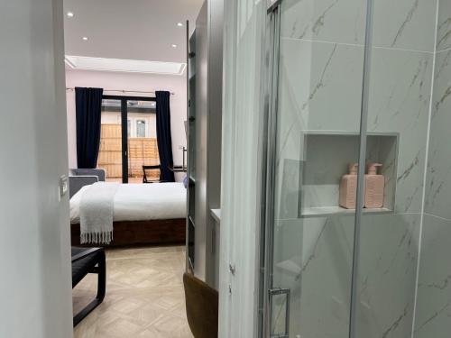 luxurious london studios