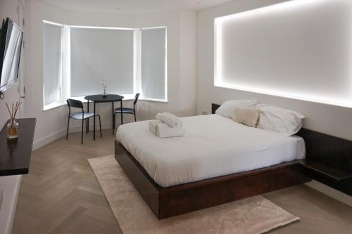 luxurious london studios