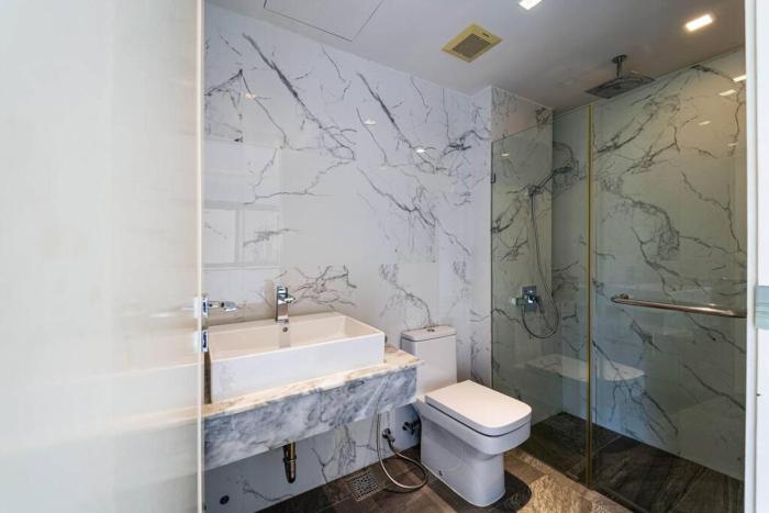 luxury mansion on golf course bmg5