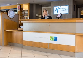 Holiday Inn Express London Luton Airport By Ihg,Luton>>London,3 star