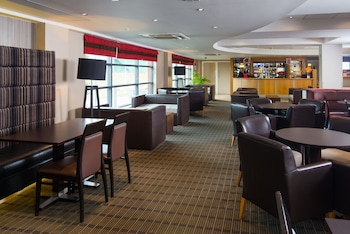 Holiday Inn Express London Luton Airport By Ihg,Luton>>London,3 star