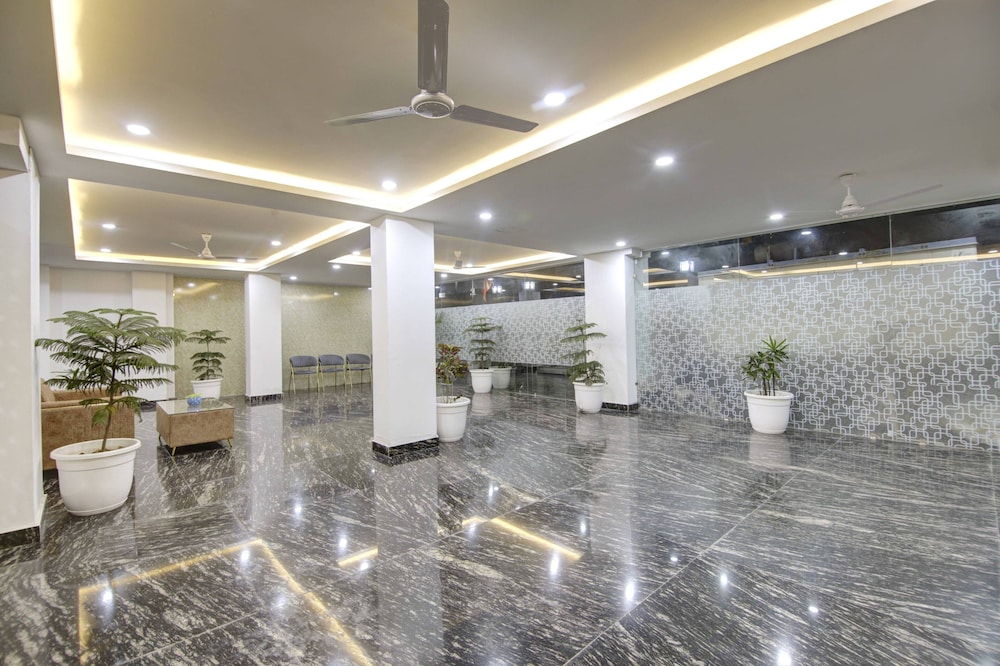 lime wood stay near huda city centre