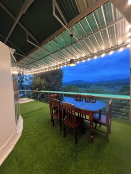 Bangmara Hill,,3 star