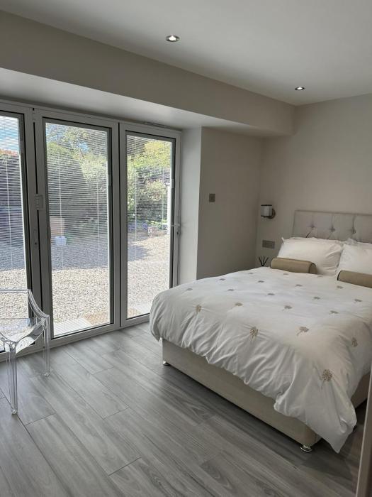 beautiful 1 bed studio in bourne end