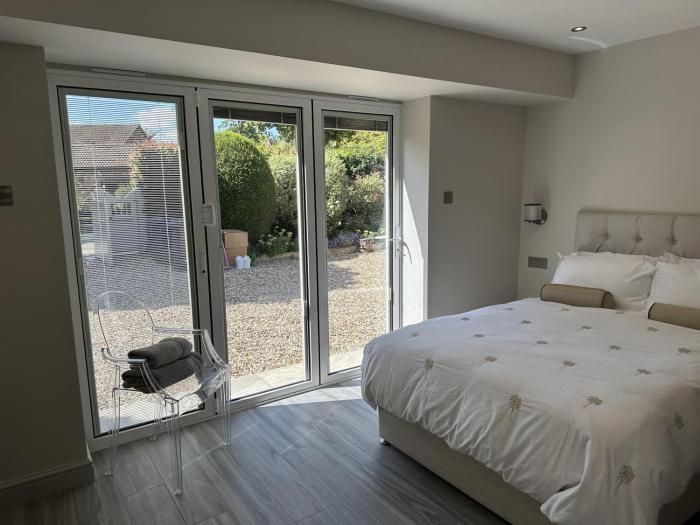 beautiful 1 bed studio in bourne end