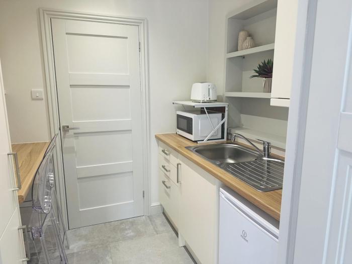 beautiful 1 bed studio in bourne end