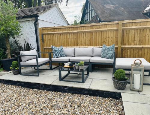 Beautiful 1-Bed Studio In Bourne End,,3 star