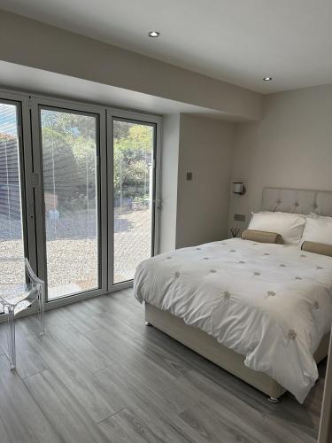 beautiful 1 bed studio in bourne end