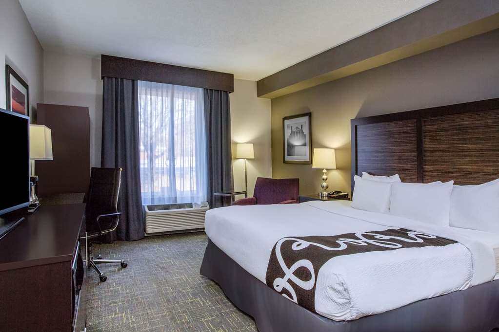 la quinta inn suites lynchburg at liberty univ