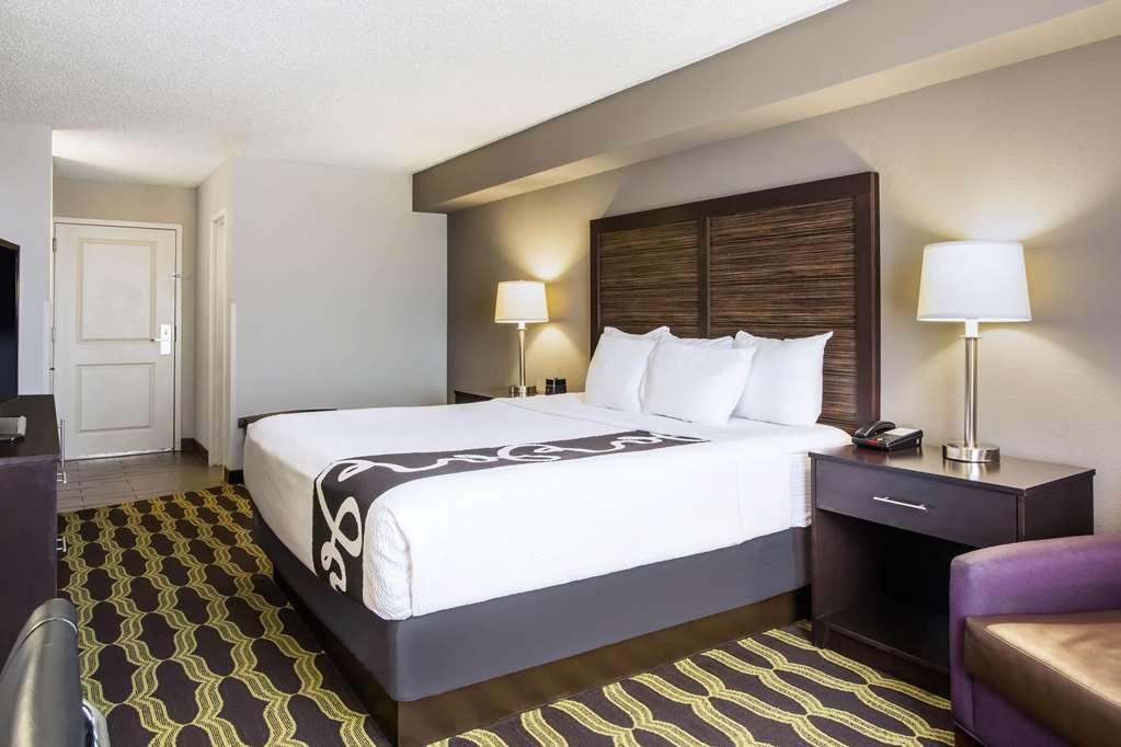 la quinta inn suites lynchburg at liberty univ