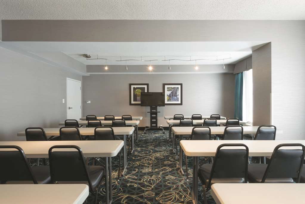 la quinta inn suites lynchburg at liberty univ