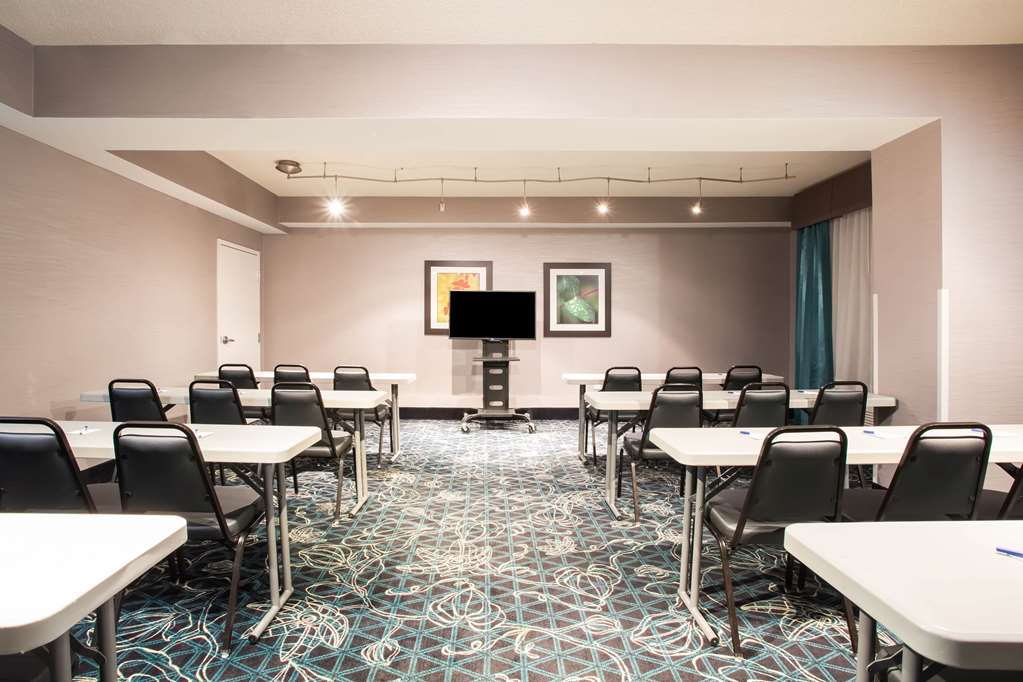 la quinta inn suites lynchburg at liberty univ