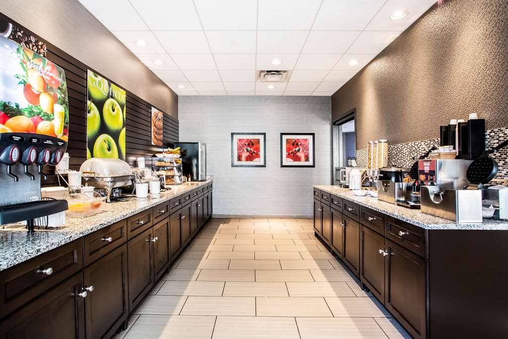 la quinta inn suites lynchburg at liberty univ