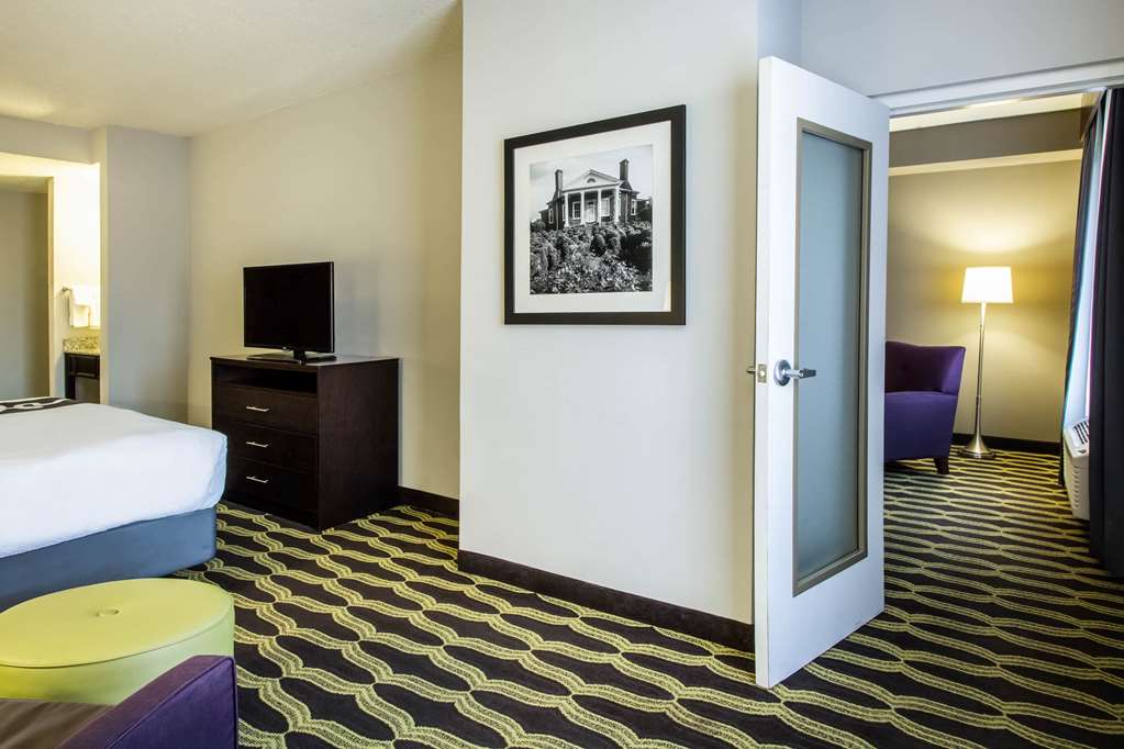 la quinta inn suites lynchburg at liberty univ