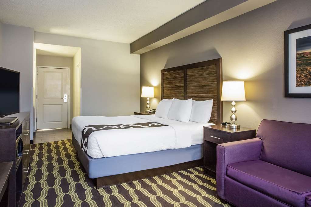 la quinta inn suites lynchburg at liberty univ