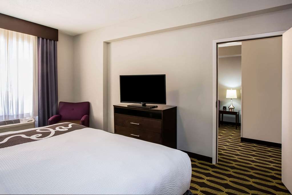 la quinta inn suites lynchburg at liberty univ