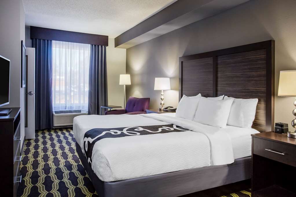 la quinta inn suites lynchburg at liberty univ